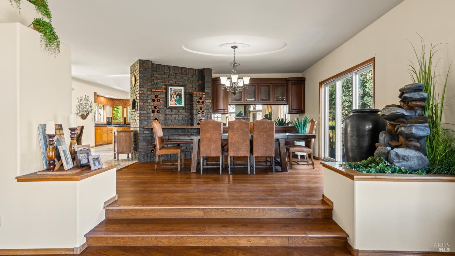 Detail Gallery Image 21 of 99 For 3380 Hidden Valley Ln, Fairfield,  CA 94534 - 5 Beds | 6/1 Baths