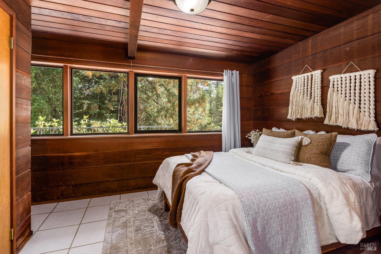 Detail Gallery Image 36 of 43 For 11370 Occidental Rd, Sebastopol,  CA 95472 - 4 Beds | 3 Baths