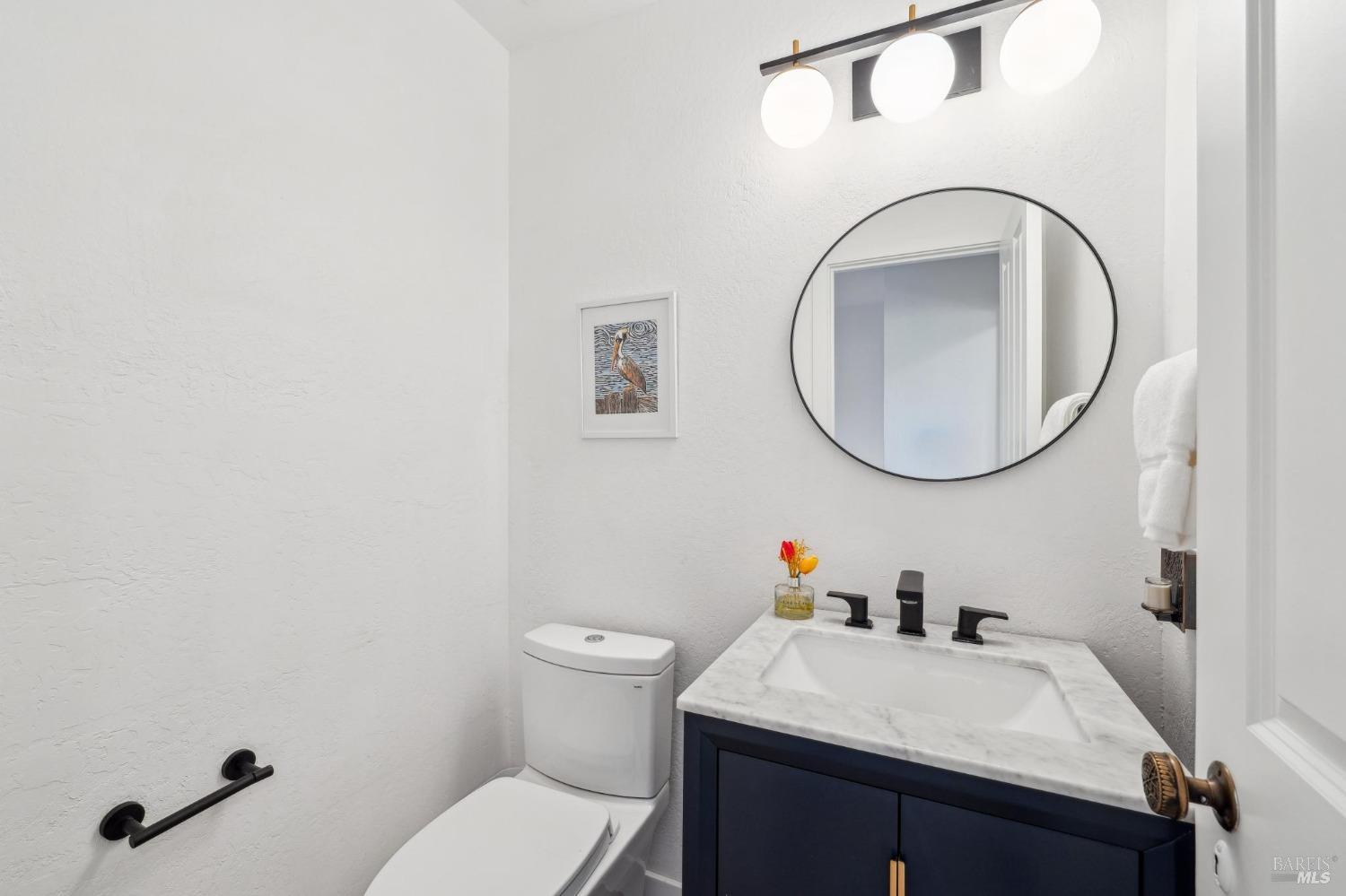 Detail Gallery Image 17 of 50 For 25 Palomino Cir, Novato,  CA 94947 - 5 Beds | 2/1 Baths