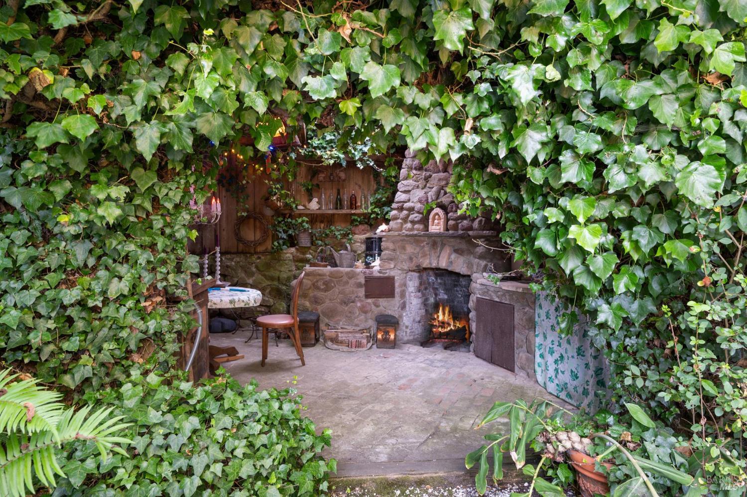 Detail Gallery Image 42 of 46 For 41 Ocean Ave, Bolinas,  CA 94924 - 3 Beds | 2 Baths