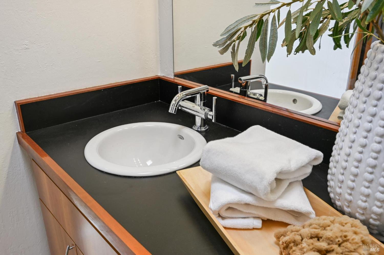 Detail Gallery Image 31 of 56 For 12 Mount Susitna Ct, San Rafael,  CA 94903 - 4 Beds | 2 Baths