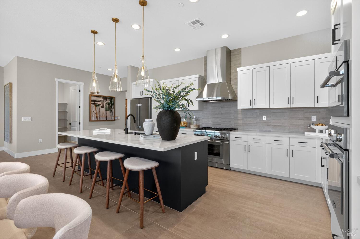 Detail Gallery Image 13 of 33 For 408 Beyers St, Oakley,  CA 94561 - 5 Beds | 3/1 Baths