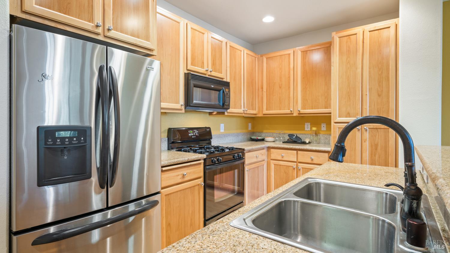 Detail Gallery Image 12 of 35 For 7006 Santero Way, Cotati,  CA 94931 - 3 Beds | 2 Baths