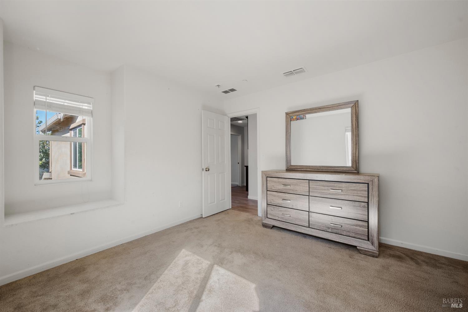 Detail Gallery Image 26 of 46 For 141 Summertime Ln, Suisun City,  CA 94585 - 4 Beds | 3 Baths