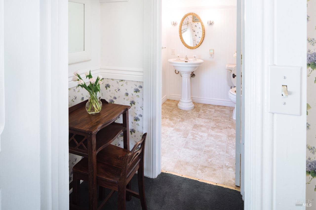 Detail Gallery Image 36 of 69 For 5215 Lakeville Hwy, Petaluma,  CA 94954 - 6 Beds | 5/1 Baths