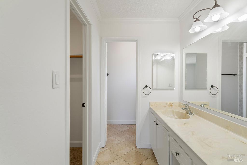 Detail Gallery Image 25 of 45 For 432 Turner Dr, Benicia,  CA 94510 - 4 Beds | 2/1 Baths