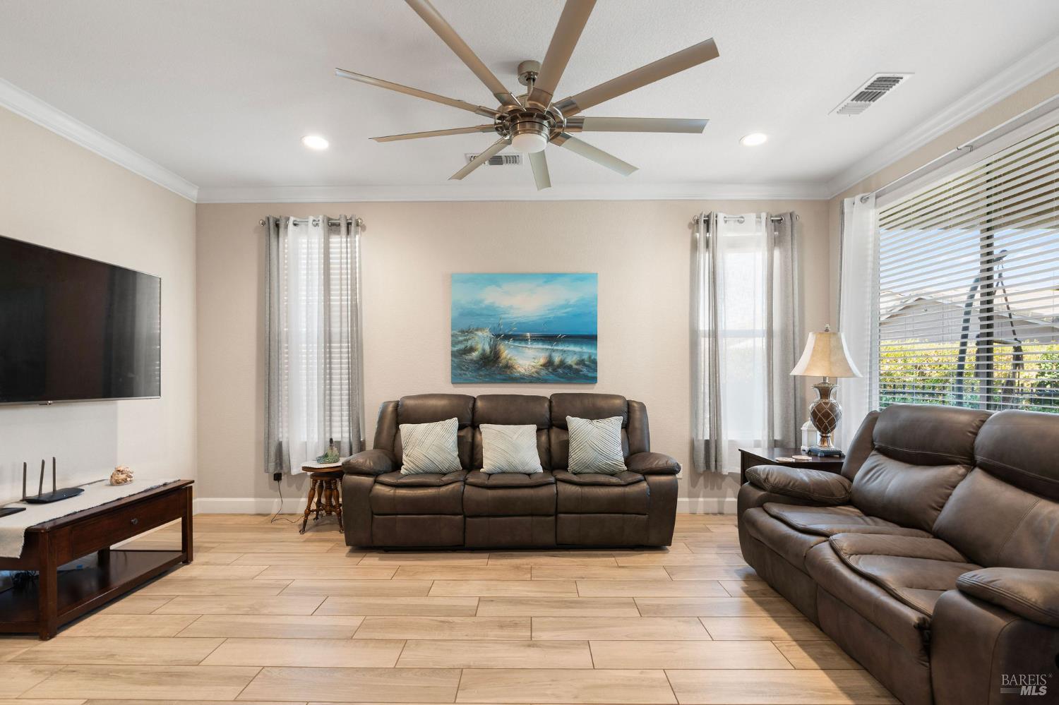 Detail Gallery Image 8 of 63 For 590 Belvedere Dr, Rio Vista,  CA 94571 - 2 Beds | 2 Baths