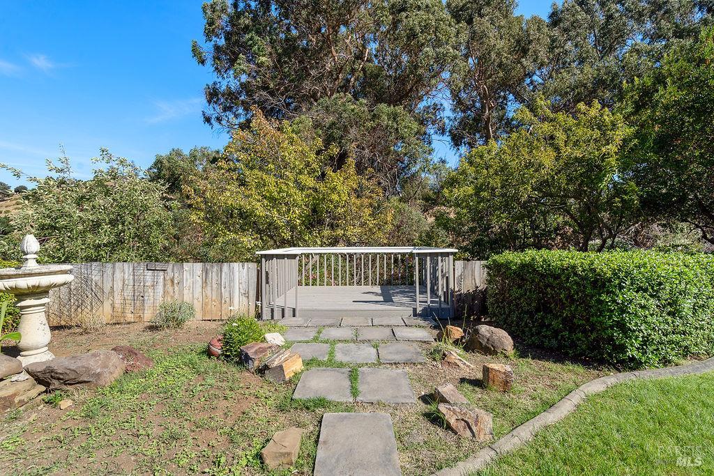 Detail Gallery Image 37 of 45 For 432 Turner Dr, Benicia,  CA 94510 - 4 Beds | 2/1 Baths