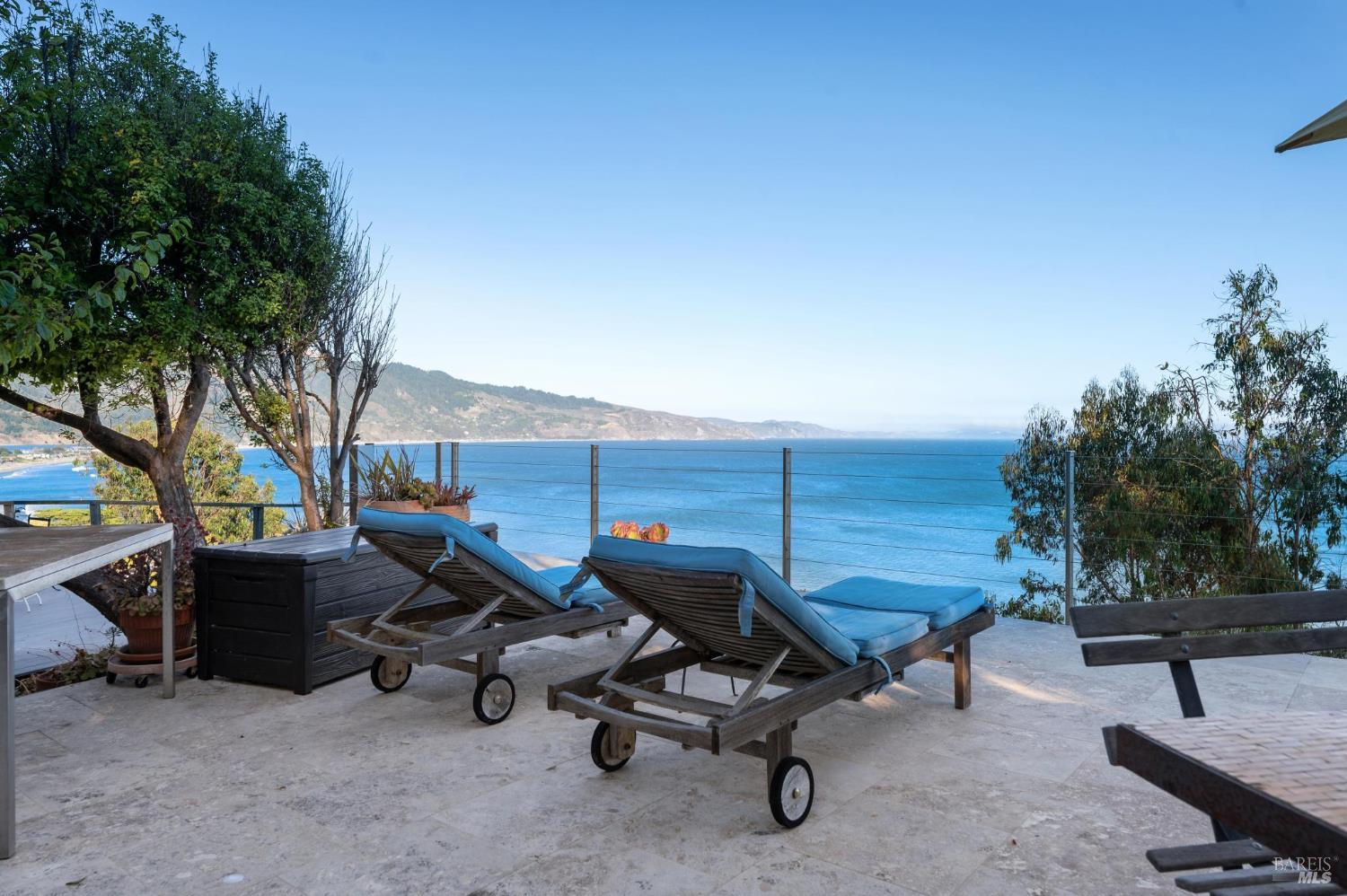 Detail Gallery Image 27 of 46 For 41 Ocean Ave, Bolinas,  CA 94924 - 3 Beds | 2 Baths
