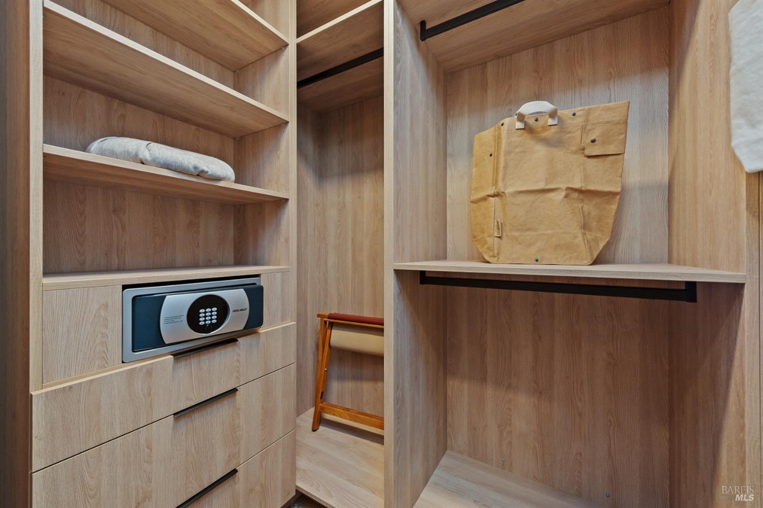 Detail Gallery Image 24 of 28 For 1421 Stanly Ln #D,  Napa,  CA 94559 - 2 Beds | 2/1 Baths