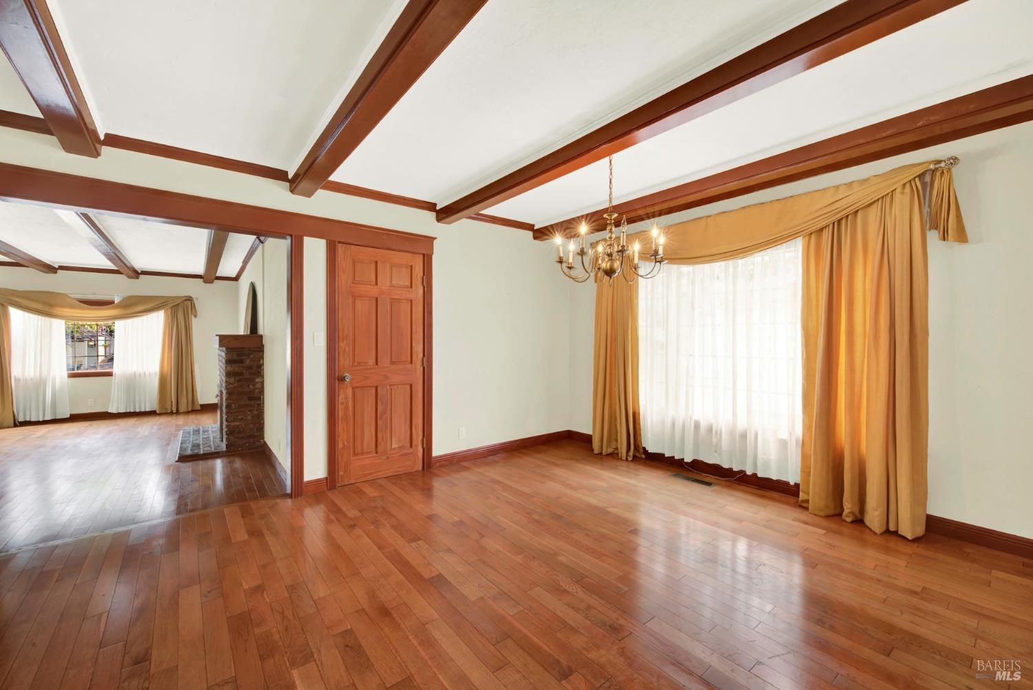 Detail Gallery Image 16 of 64 For 2629 Brooks Ave, El Cerrito,  CA 94530 - 5 Beds | 3/1 Baths