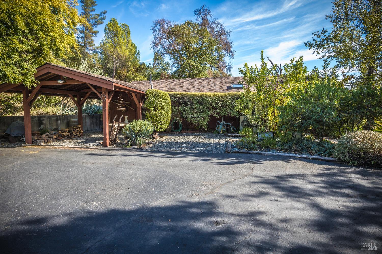 Detail Gallery Image 33 of 43 For 28678 River Rd, Cloverdale,  CA 95425 - 2 Beds | 1/1 Baths