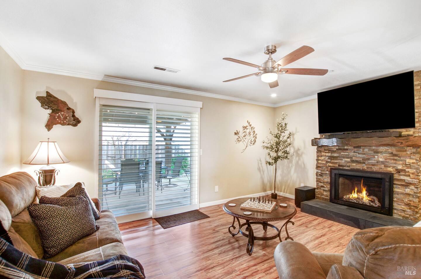 Detail Gallery Image 15 of 37 For 1721 Jennings Ave, Santa Rosa,  CA 95401 - 3 Beds | 2 Baths