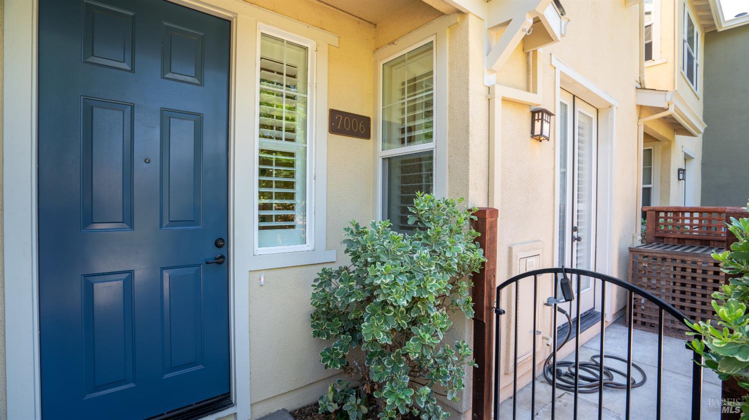 Detail Gallery Image 3 of 35 For 7006 Santero Way, Cotati,  CA 94931 - 3 Beds | 2 Baths