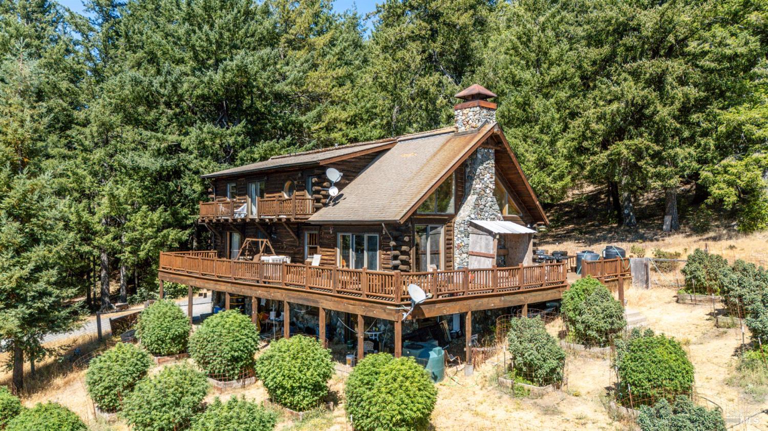 Detail Gallery Image 18 of 35 For Address Is Not Disclosed, Laytonville,  CA 95454 - 5 Beds | 4 Baths