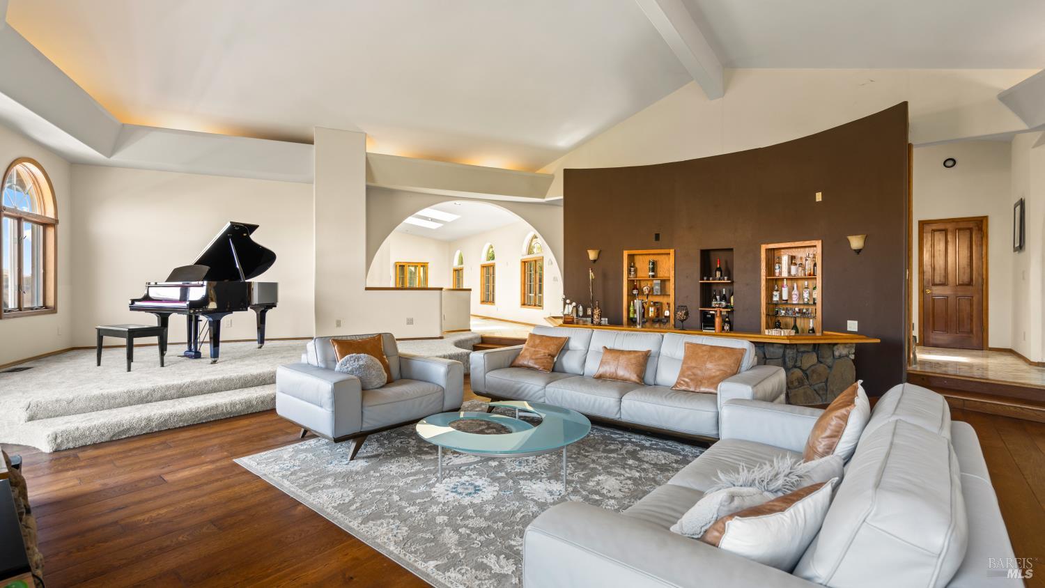 Detail Gallery Image 18 of 99 For 3380 Hidden Valley Ln, Fairfield,  CA 94534 - 5 Beds | 6/1 Baths
