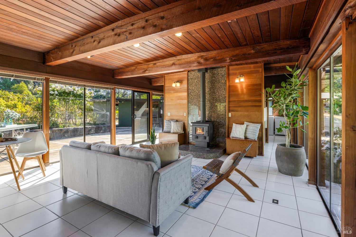 Detail Gallery Image 33 of 43 For 11370 Occidental Rd, Sebastopol,  CA 95472 - 4 Beds | 3 Baths