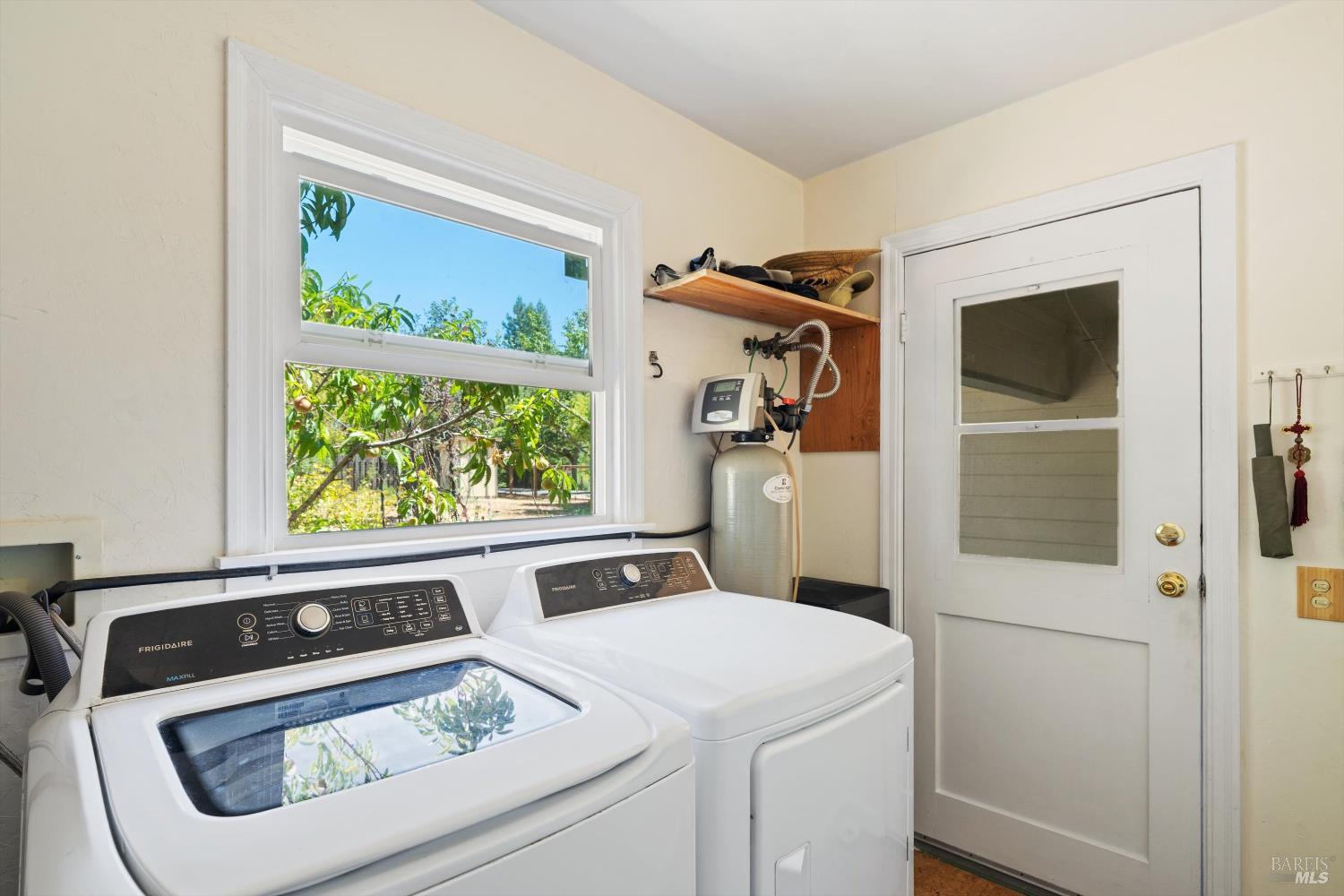 Detail Gallery Image 20 of 65 For 644 Piezzi Rd, Santa Rosa,  CA 95401 - 3 Beds | 1/1 Baths
