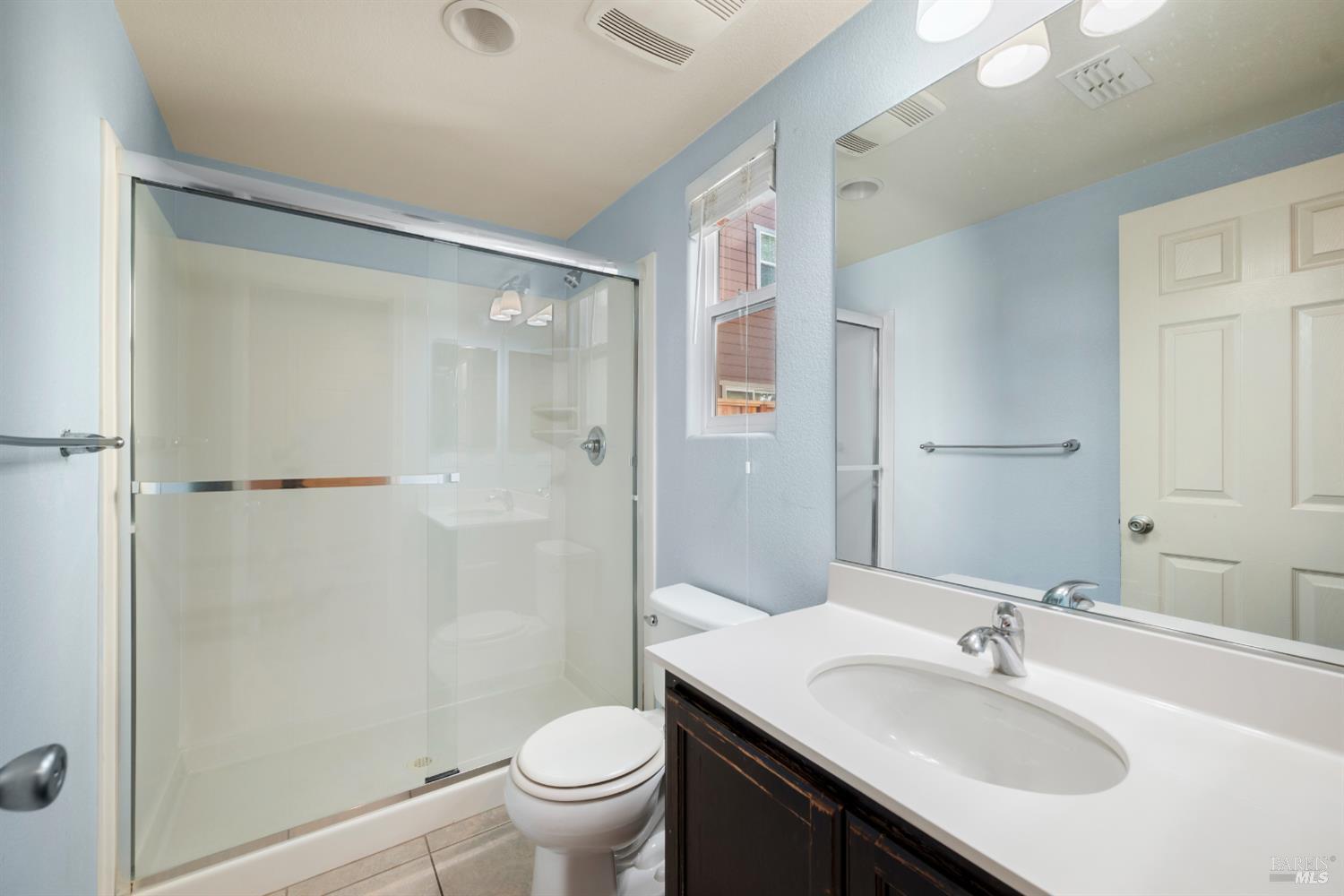 Detail Gallery Image 17 of 46 For 141 Summertime Ln, Suisun City,  CA 94585 - 4 Beds | 3 Baths