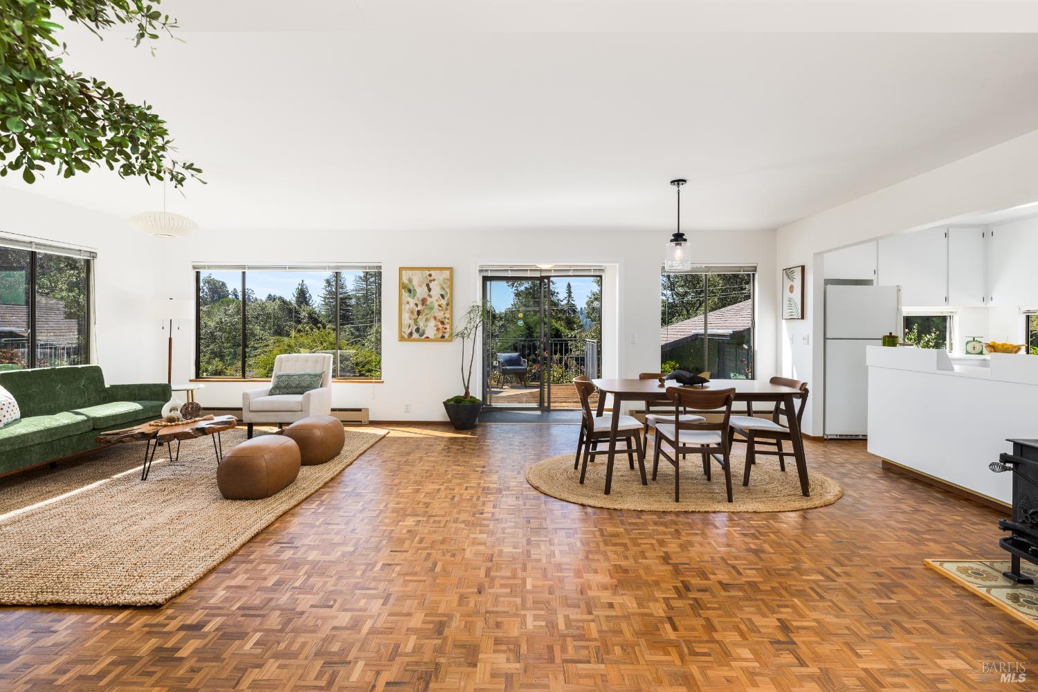 Detail Gallery Image 10 of 43 For 11370 Occidental Rd, Sebastopol,  CA 95472 - 4 Beds | 3 Baths
