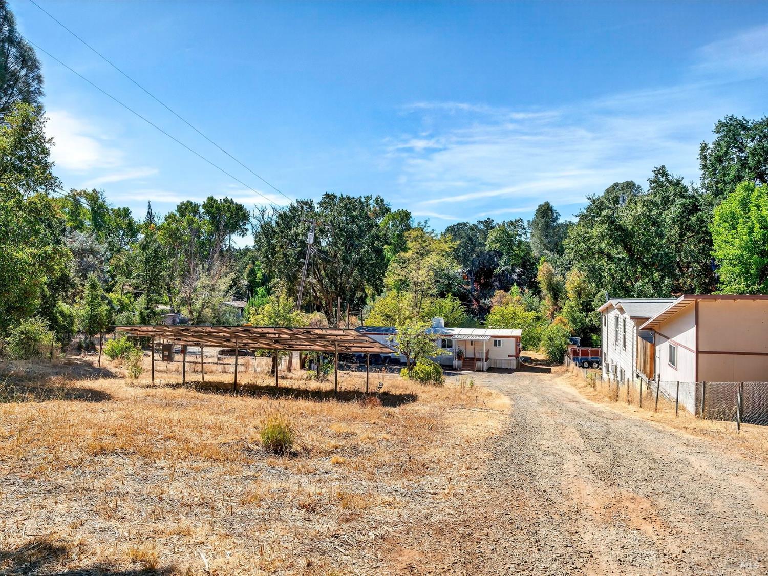 Detail Gallery Image 3 of 50 For 16715 Cache Creek Ln, Clearlake,  CA 95422 - 2 Beds | 1 Baths