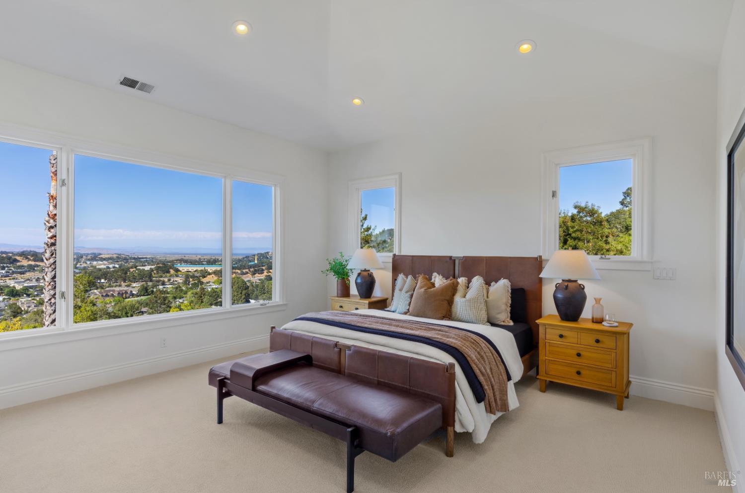 Detail Gallery Image 40 of 73 For 48 Ranch Rd, San Rafael,  CA 94903 - 4 Beds | 4/1 Baths