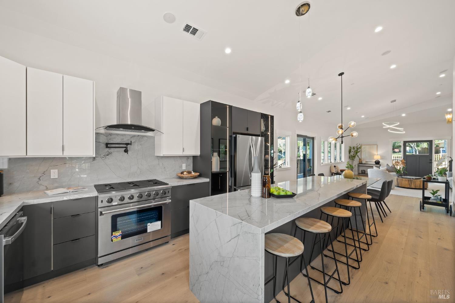 Detail Gallery Image 18 of 62 For 59 San Pablo Ave, San Rafael,  CA 94903 - 4 Beds | 3 Baths