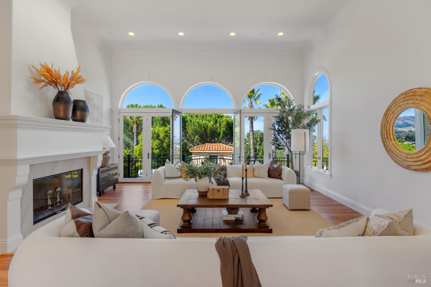 Detail Gallery Image 9 of 73 For 48 Ranch Rd, San Rafael,  CA 94903 - 4 Beds | 4/1 Baths