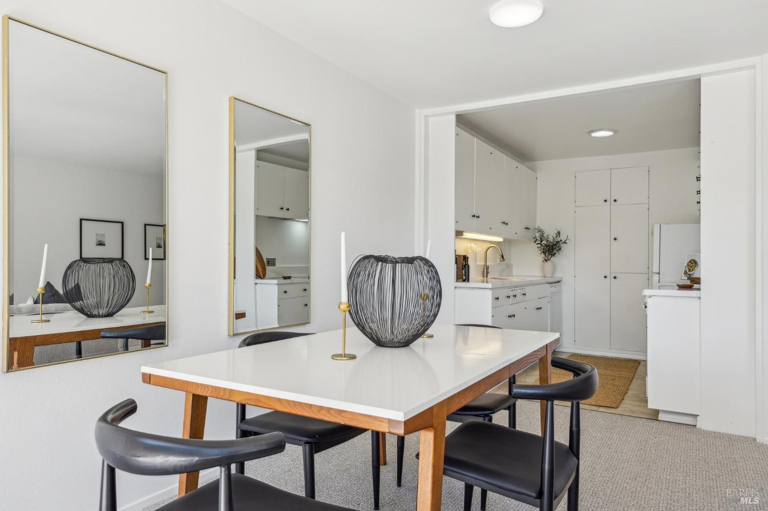 Detail Gallery Image 8 of 42 For 952 Lea Dr, San Rafael,  CA 94903 - 1 Beds | 1 Baths