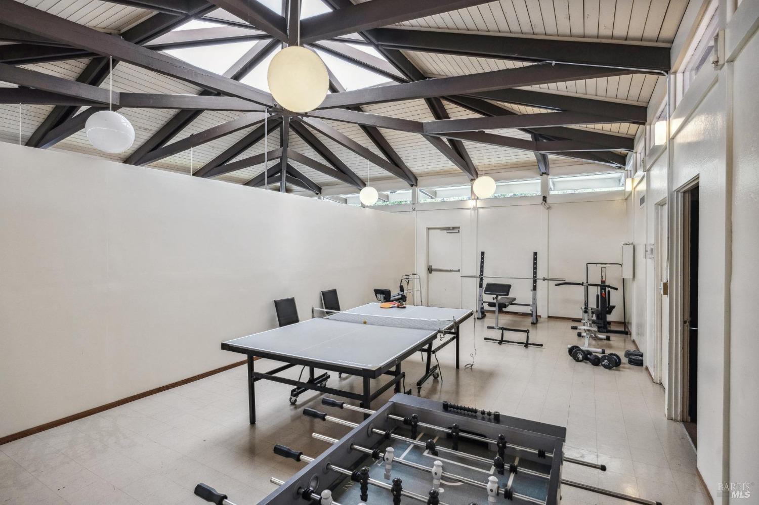 Detail Gallery Image 39 of 42 For 952 Lea Dr, San Rafael,  CA 94903 - 1 Beds | 1 Baths