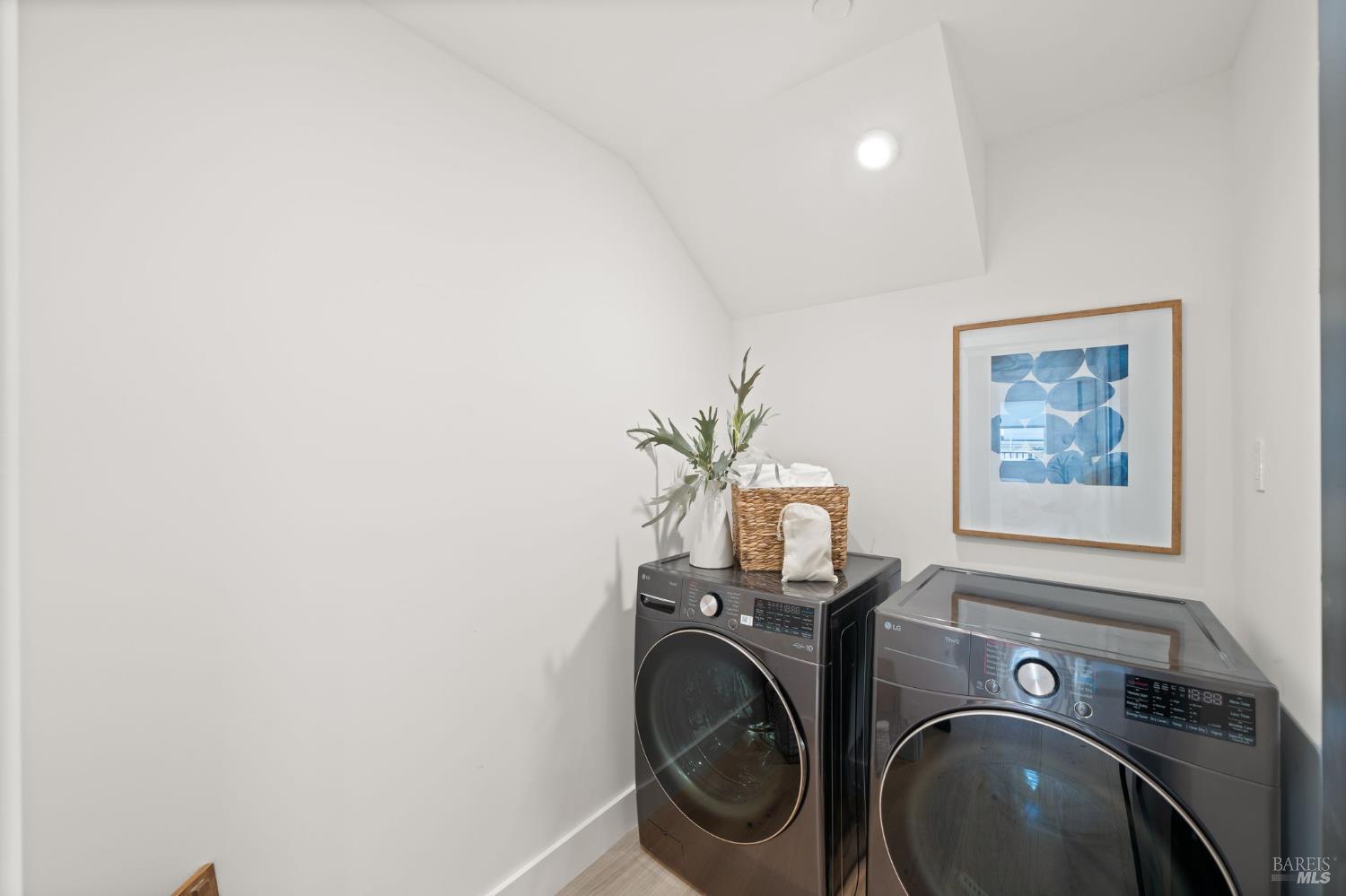 Detail Gallery Image 28 of 62 For 59 San Pablo Ave, San Rafael,  CA 94903 - 4 Beds | 3 Baths