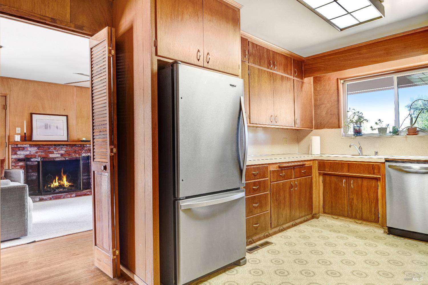 Detail Gallery Image 8 of 25 For 2040 Olive Ave, Saint Helena,  CA 94574 - 3 Beds | 2/1 Baths