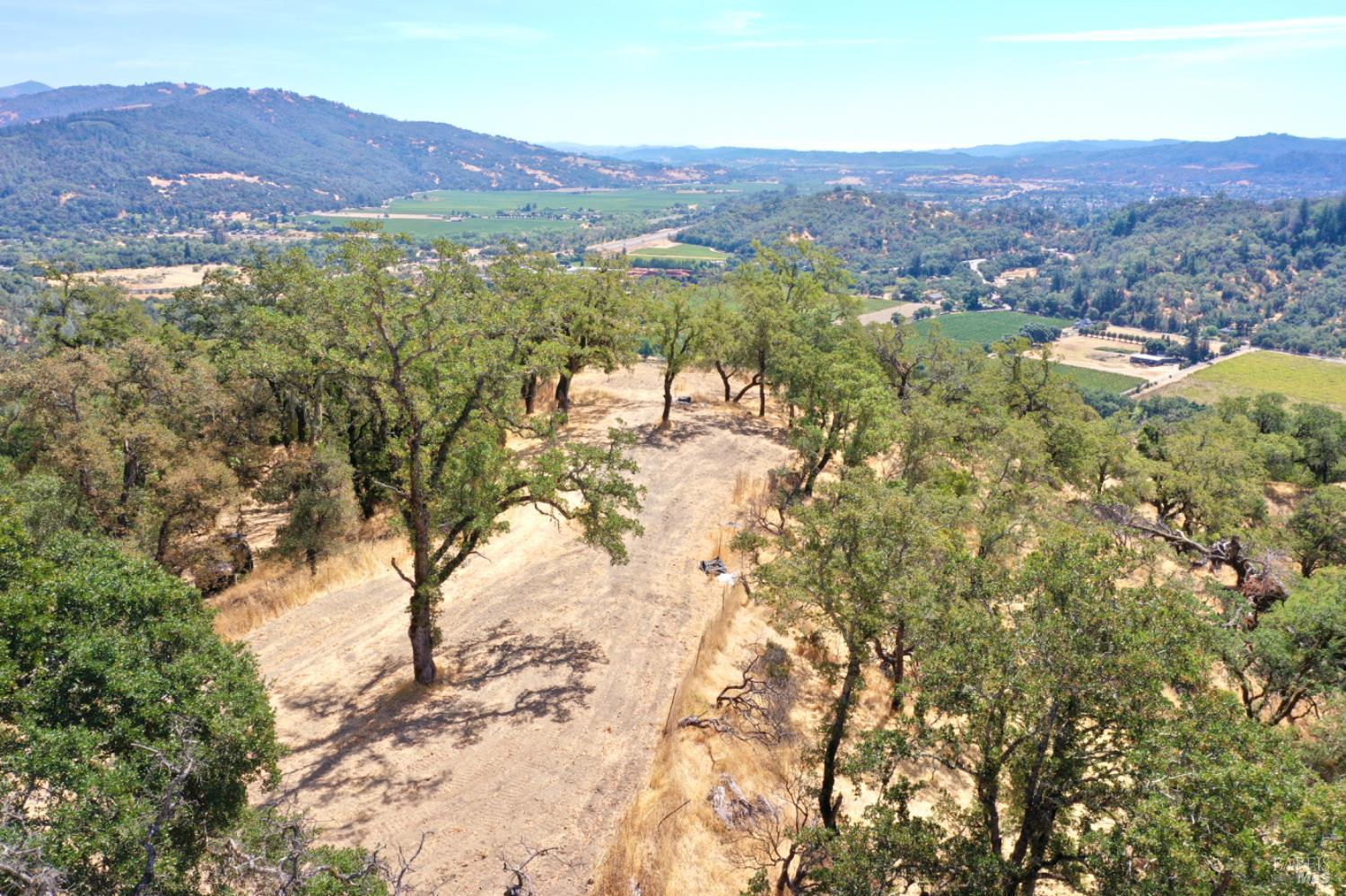 Detail Gallery Image 10 of 87 For 31258 Highway 128 Rd, Cloverdale,  CA 95425 - 3 Beds | 3/1 Baths