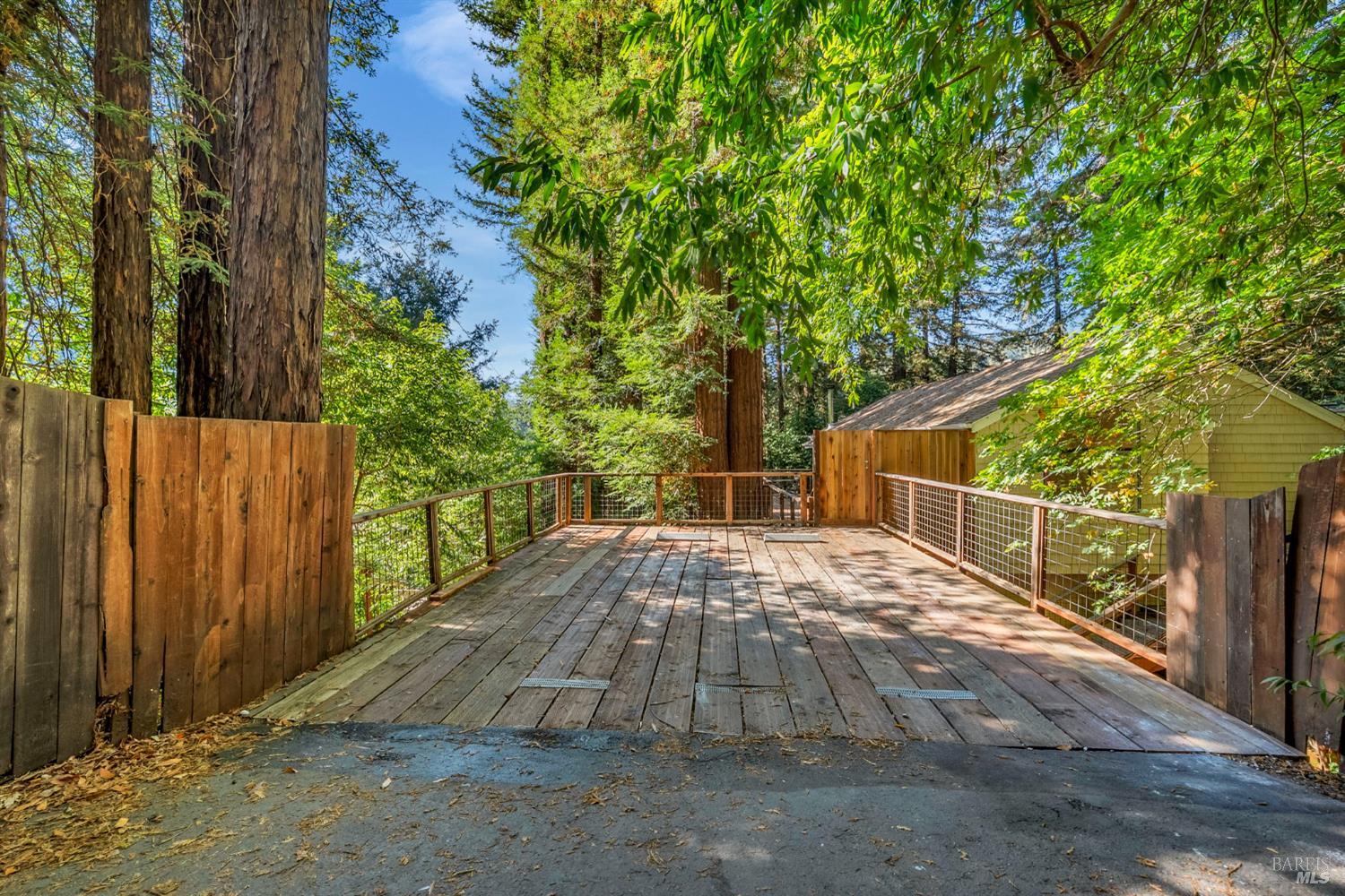 Detail Gallery Image 59 of 61 For 10864 Ogburn Ln, Forestville,  CA 95436 - 2 Beds | 3 Baths