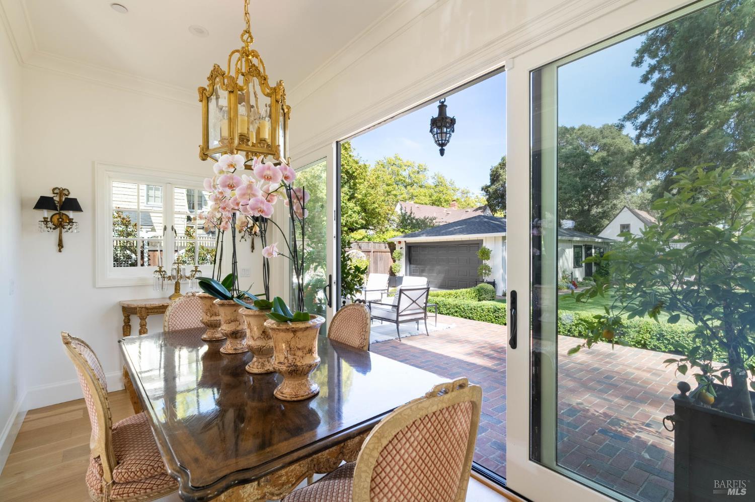 Detail Gallery Image 20 of 51 For 853 D St, Petaluma,  CA 94952 - 3 Beds | 2/1 Baths