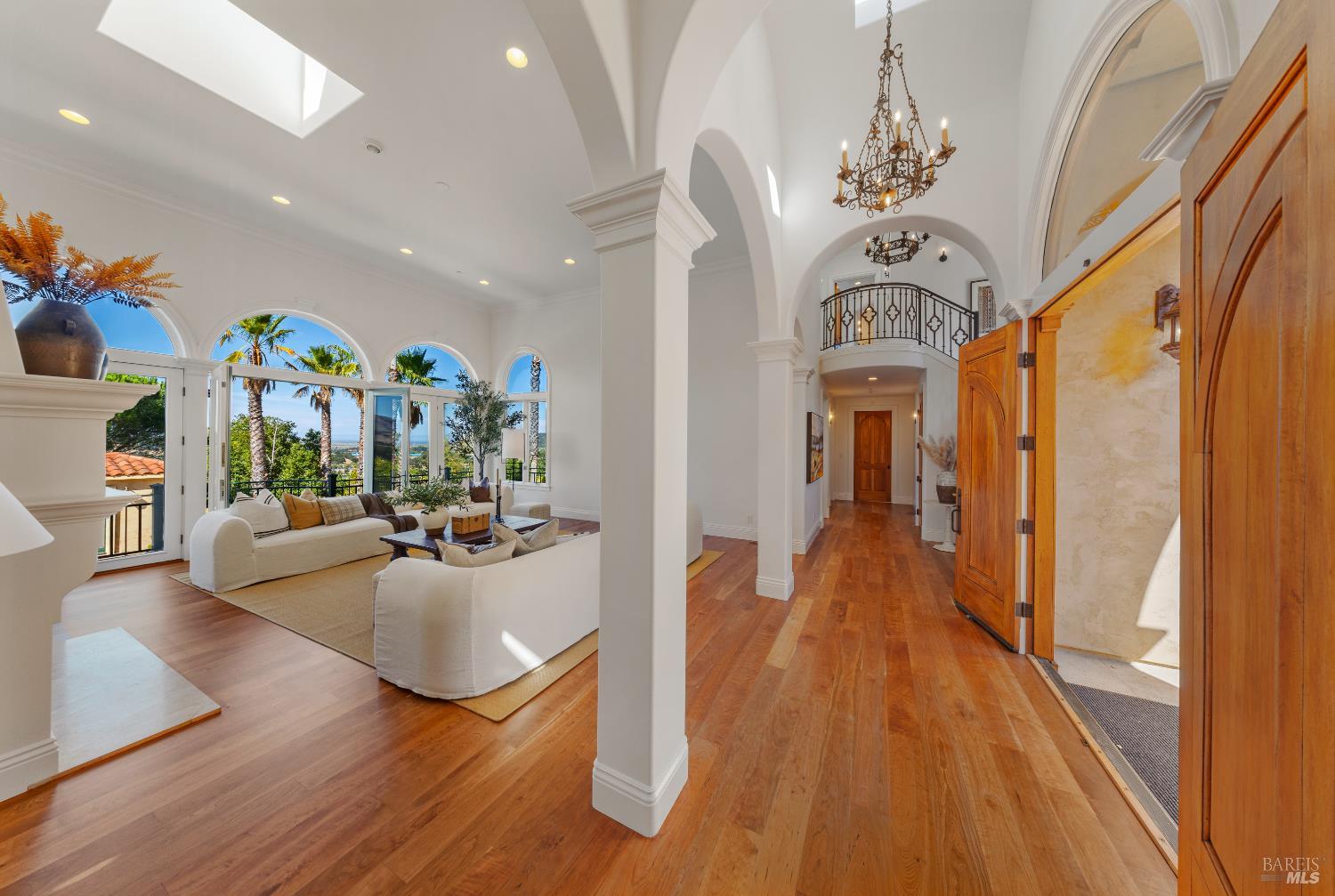 Detail Gallery Image 7 of 73 For 48 Ranch Rd, San Rafael,  CA 94903 - 4 Beds | 4/1 Baths