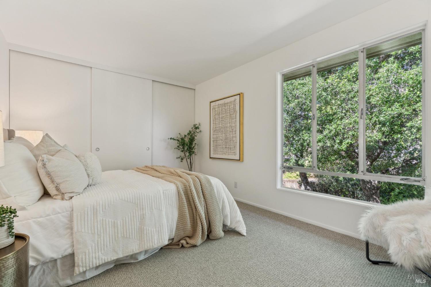 Detail Gallery Image 13 of 42 For 952 Lea Dr, San Rafael,  CA 94903 - 1 Beds | 1 Baths