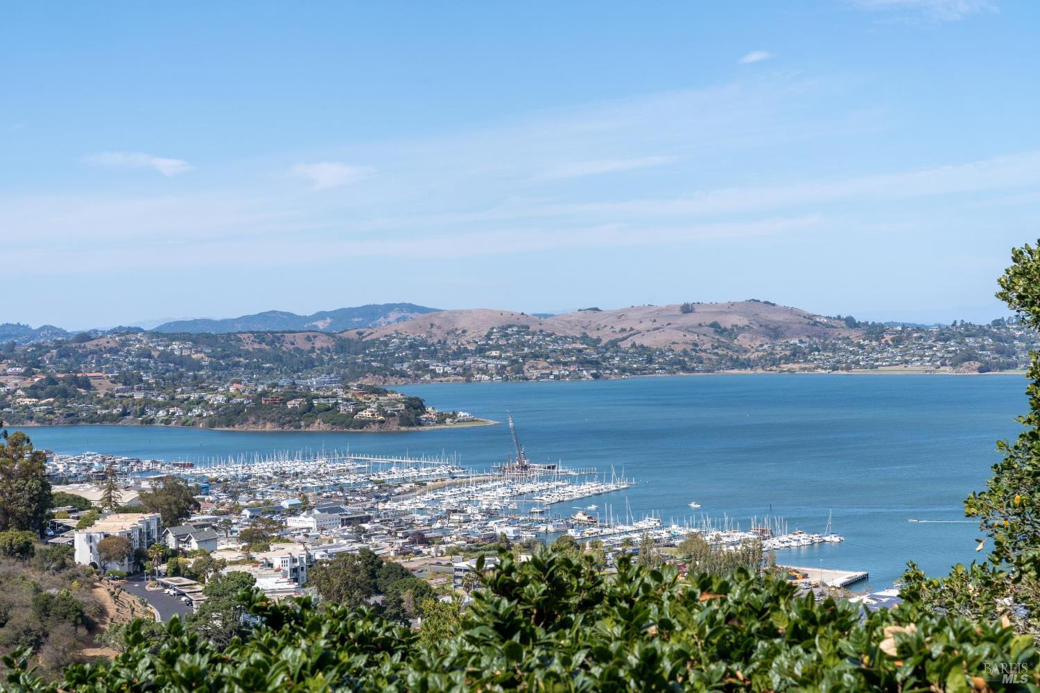 Detail Gallery Image 30 of 31 For 290 Currey Ln, Sausalito,  CA 94965 - 2 Beds | 1 Baths