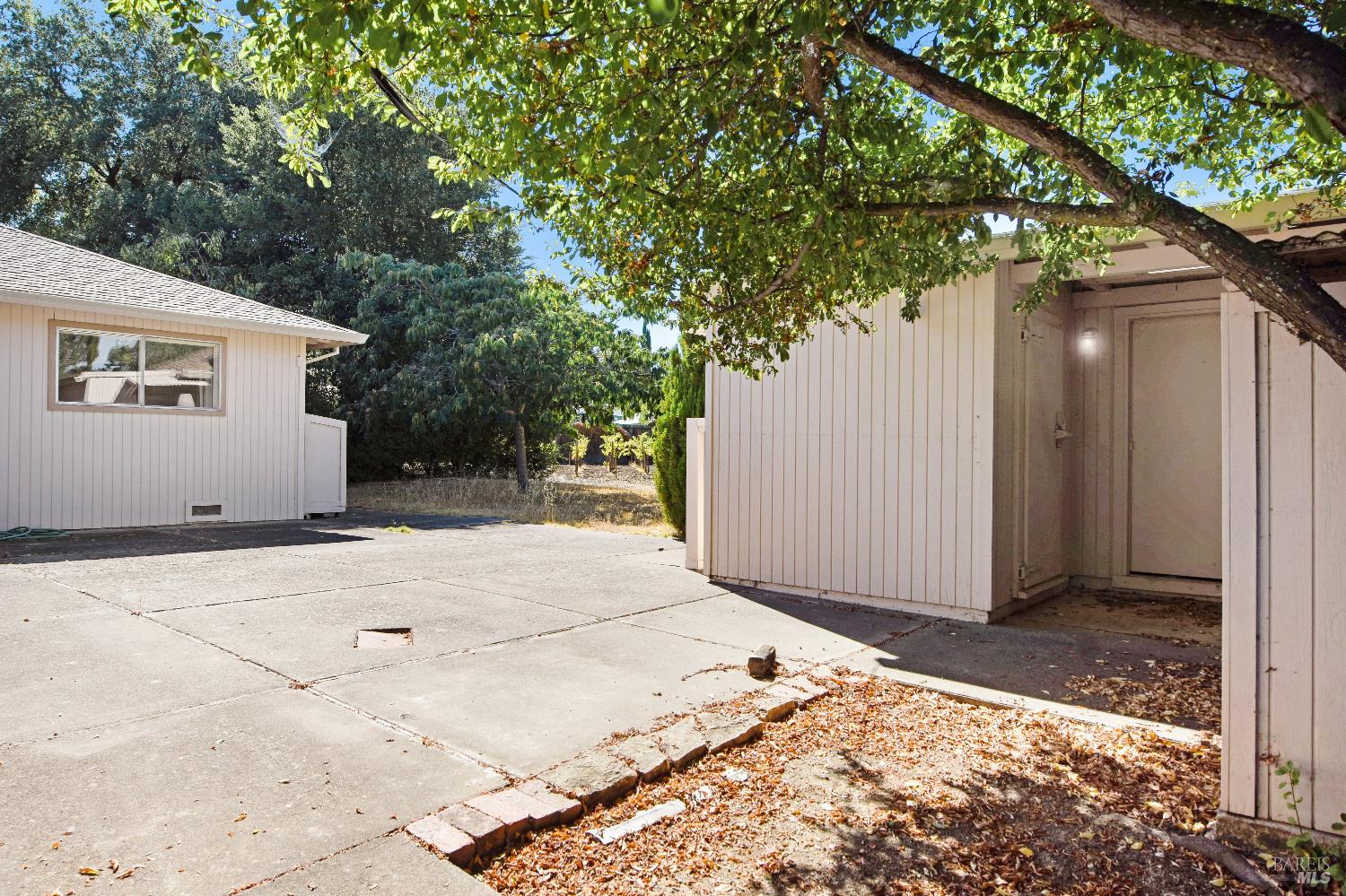Detail Gallery Image 22 of 25 For 2040 Olive Ave, Saint Helena,  CA 94574 - 3 Beds | 2/1 Baths