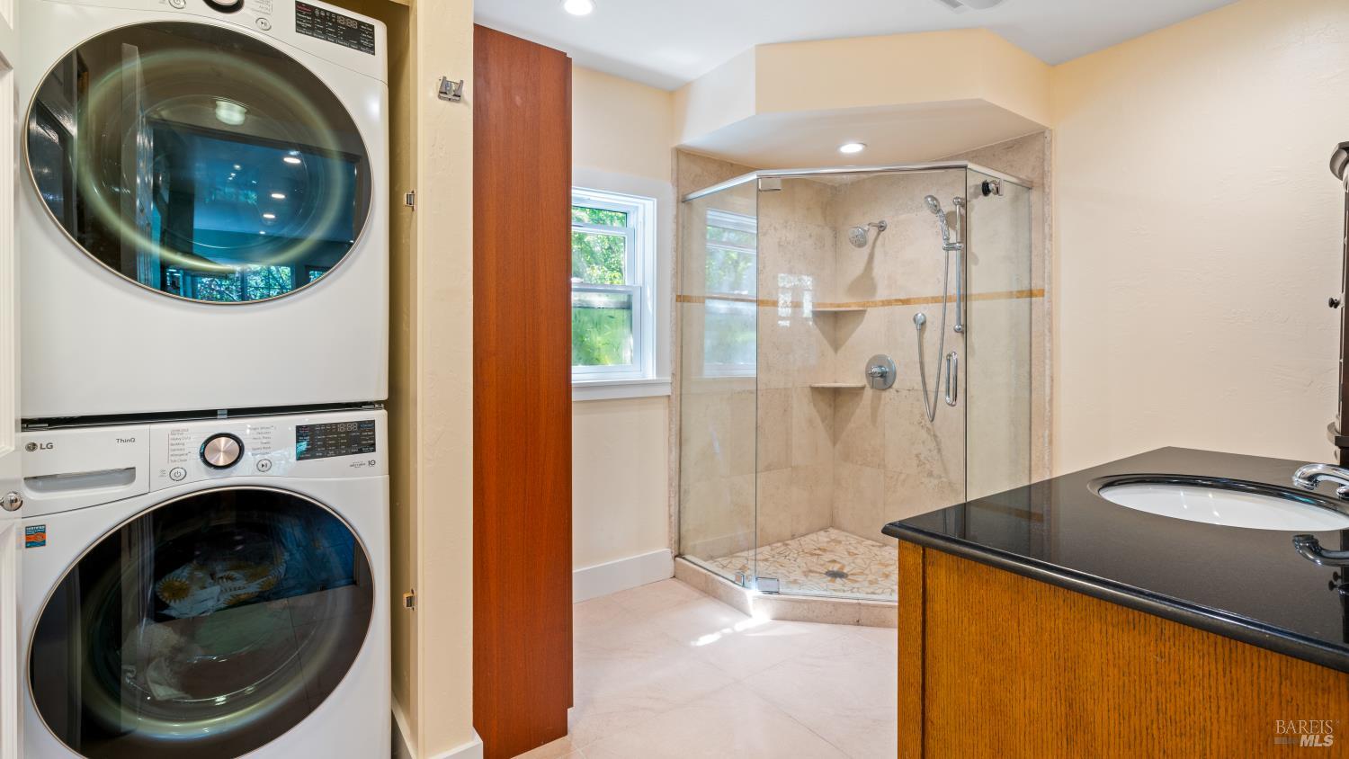 Detail Gallery Image 11 of 64 For 20 Corona Ave, Lagunitas,  CA 94938 - 2 Beds | 2 Baths