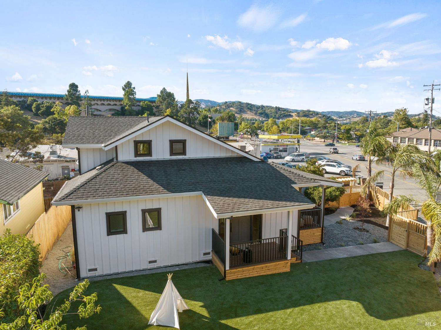 Detail Gallery Image 4 of 62 For 59 San Pablo Ave, San Rafael,  CA 94903 - 4 Beds | 3 Baths