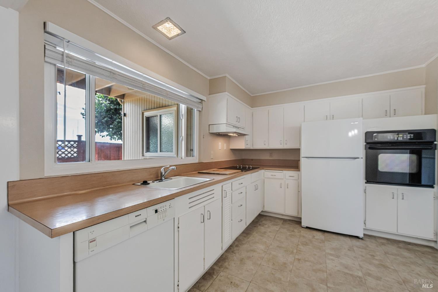 Detail Gallery Image 7 of 26 For 4 Point San Pedro Road Unkn #4,  San Rafael,  CA 94901 - 2 Beds | 2 Baths