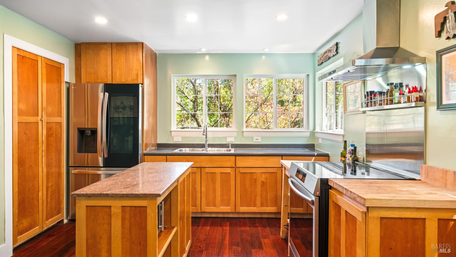 Detail Gallery Image 4 of 64 For 20 Corona Ave, Lagunitas,  CA 94938 - 2 Beds | 2 Baths