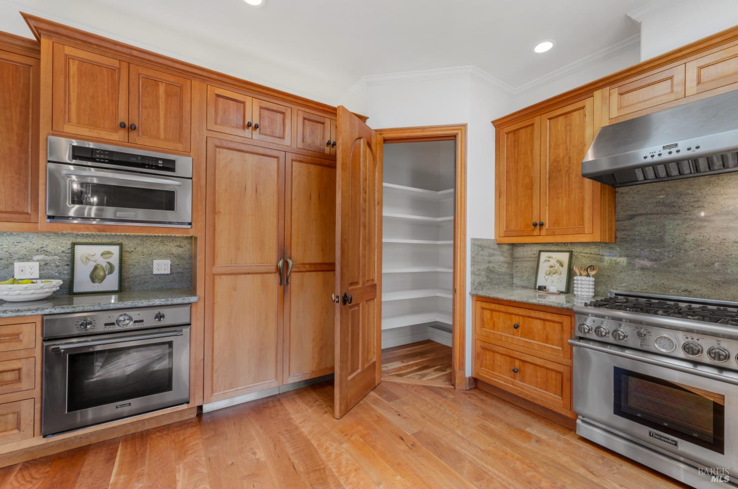 Detail Gallery Image 18 of 73 For 48 Ranch Rd, San Rafael,  CA 94903 - 4 Beds | 4/1 Baths