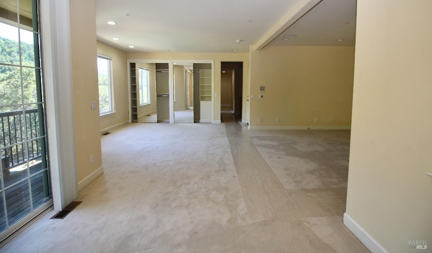 Detail Gallery Image 17 of 26 For 6 Leona Dr, San Rafael,  CA 94903 - 5 Beds | 3/1 Baths