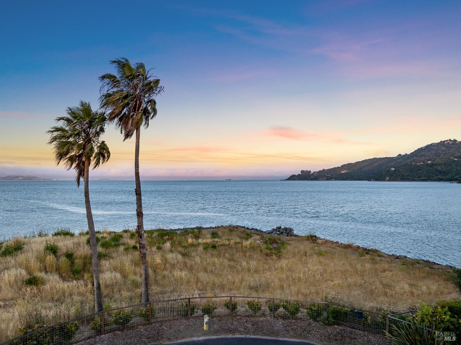 Detail Gallery Image 2 of 15 For 0 Trinidad Dr, Tiburon,  CA 94920 - – Beds | – Baths