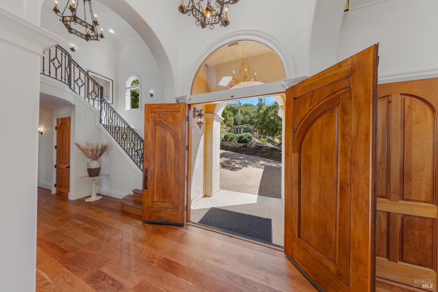 Detail Gallery Image 6 of 73 For 48 Ranch Rd, San Rafael,  CA 94903 - 4 Beds | 4/1 Baths
