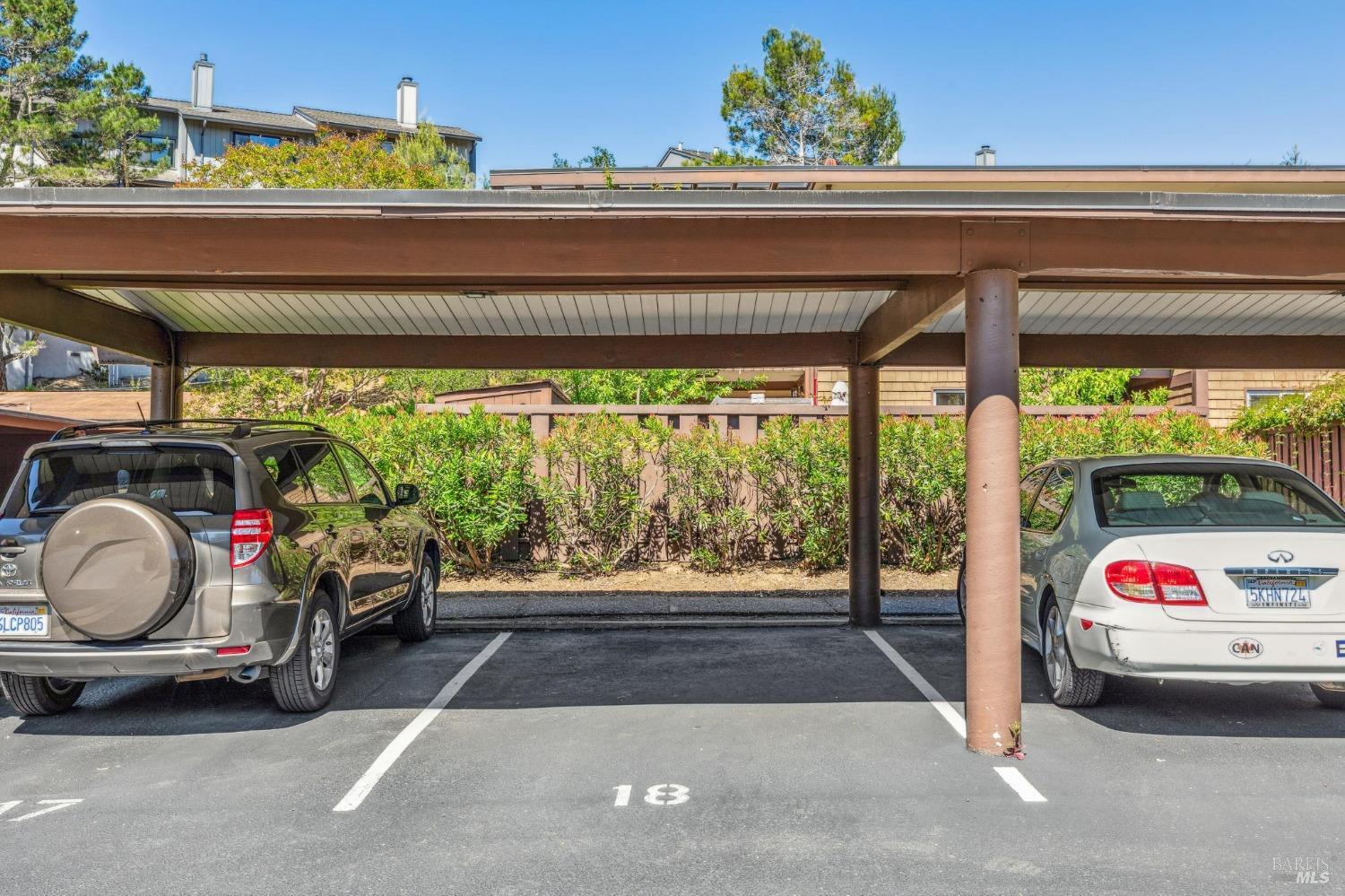 Detail Gallery Image 27 of 42 For 952 Lea Dr, San Rafael,  CA 94903 - 1 Beds | 1 Baths