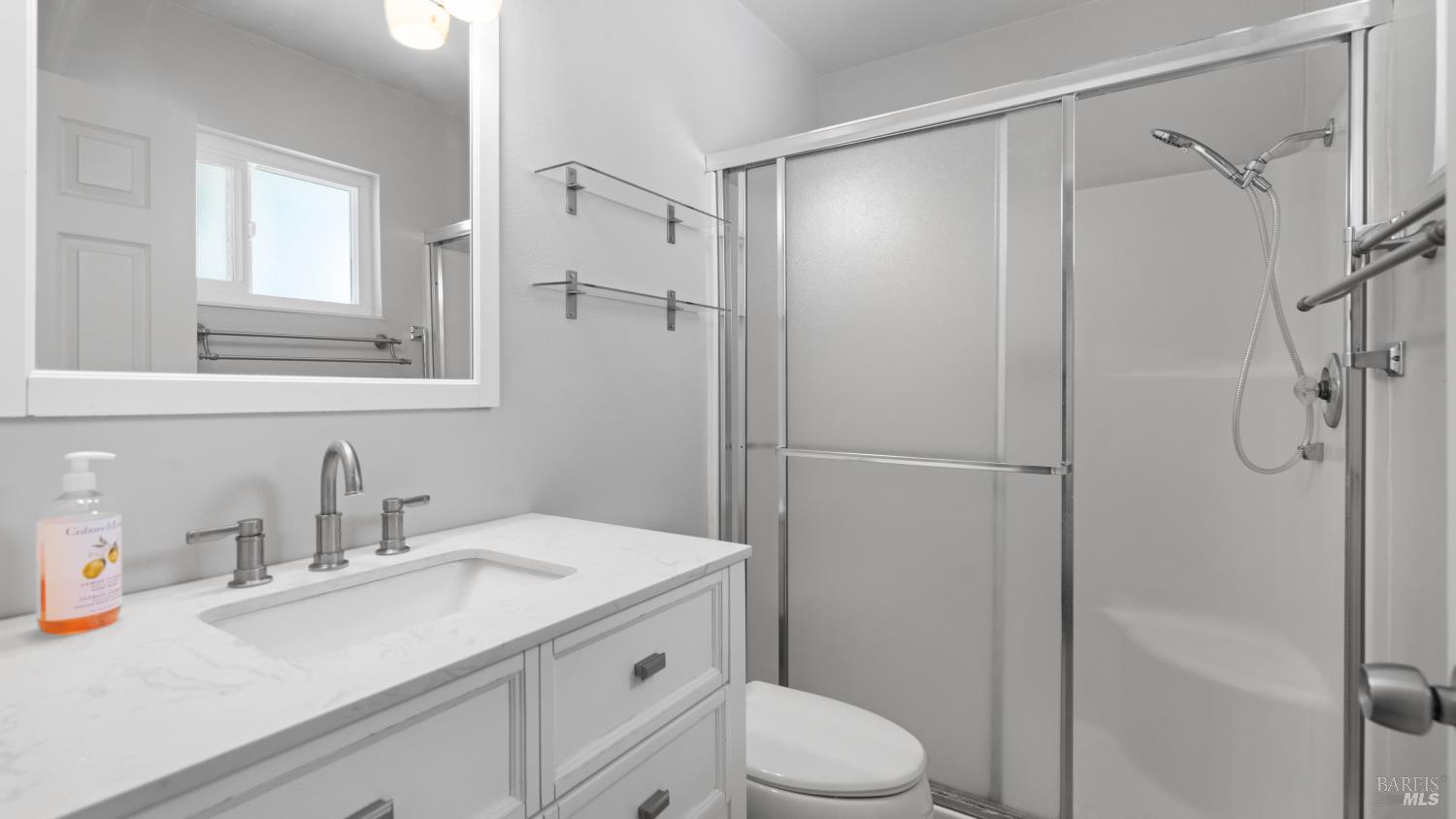Detail Gallery Image 27 of 36 For 720 E Creekside Cir, Dixon,  CA 95620 - 4 Beds | 2 Baths