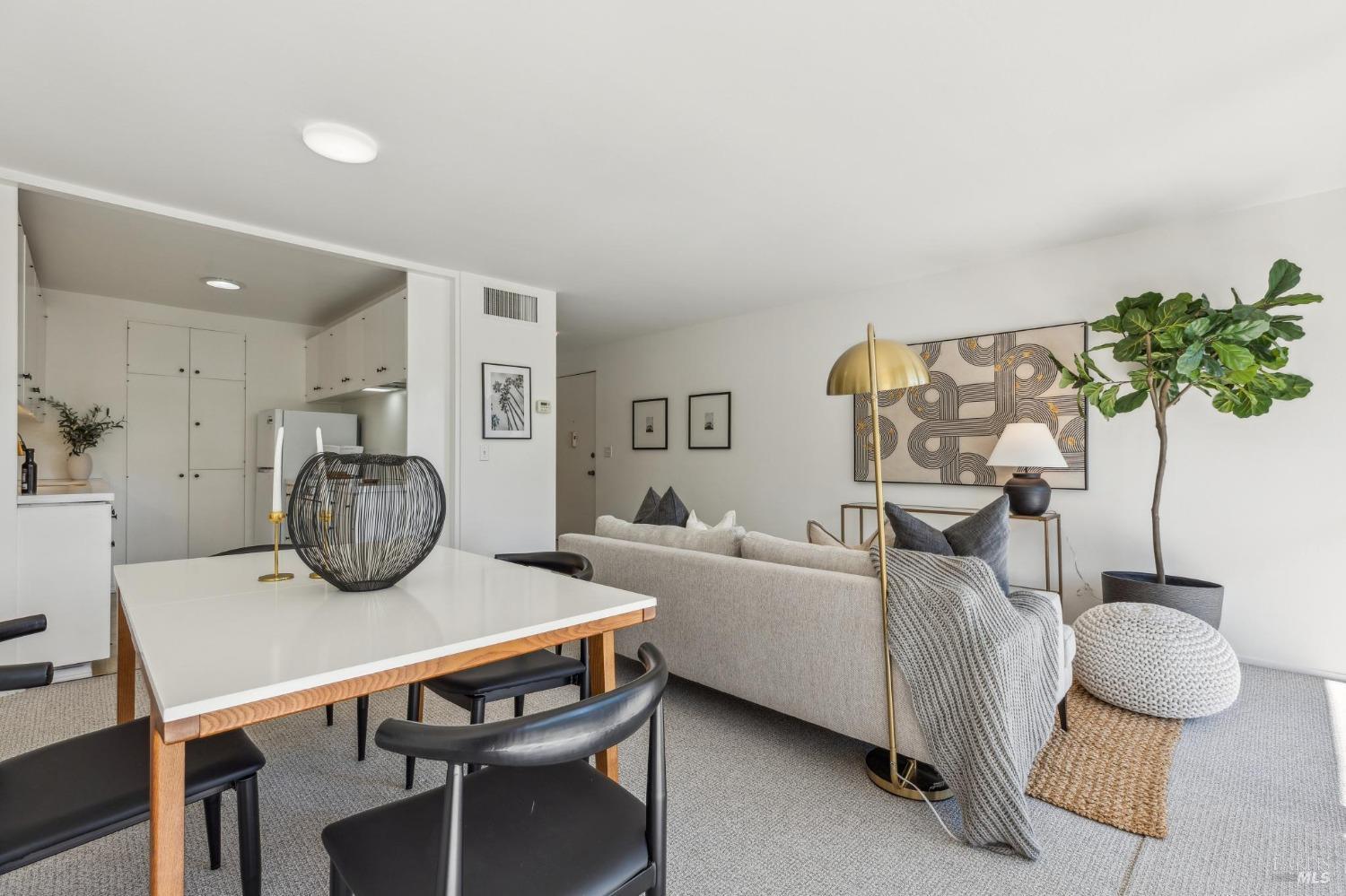 Detail Gallery Image 6 of 42 For 952 Lea Dr, San Rafael,  CA 94903 - 1 Beds | 1 Baths